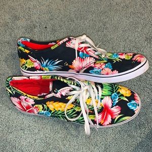 Women’s hawaiian vans sneakers